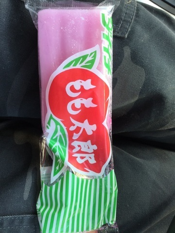 新潟ご当地アイス桃太郎パッケージ