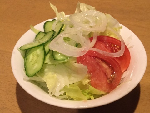 昔ながらの洋食屋鈴なりサラダ