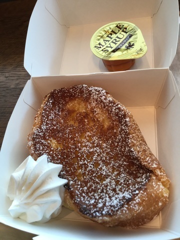 神戸空港黒レンガ倉庫Cafeフレンチトースト